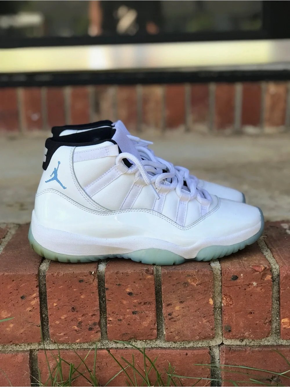 Air Jordan 11 Retro 2024 Legend Blue/Columbia Size 8.5